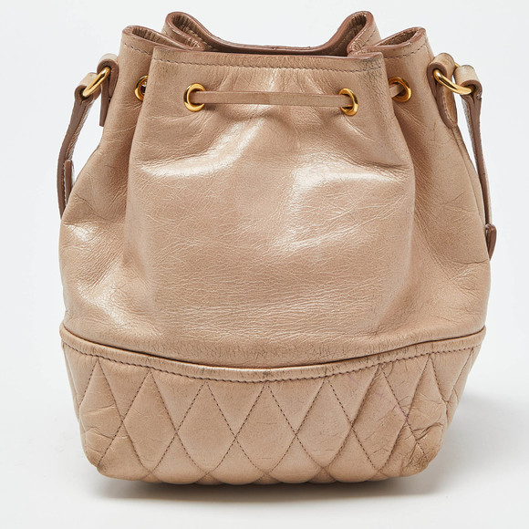 MIU MIU Beige Vitello Shine Leather Drawstring Bucket Bag - Picture 4 of 8